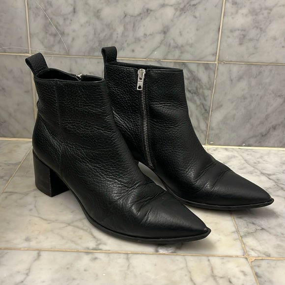 Everlane Leather Block Heel Booties - Picture 1 of 8